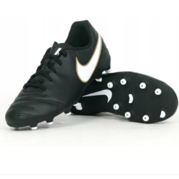 The Nike JR TIEMPO RIO III FG youth cleat size 4.5 - Picture 2 of 14